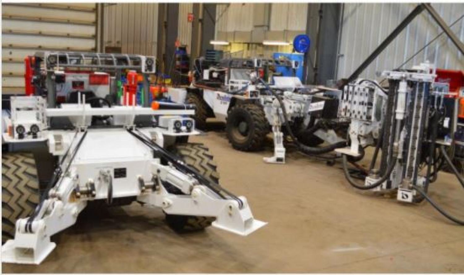 DynaIndustrial Engineers & Manufactures Customized Roof Bolters